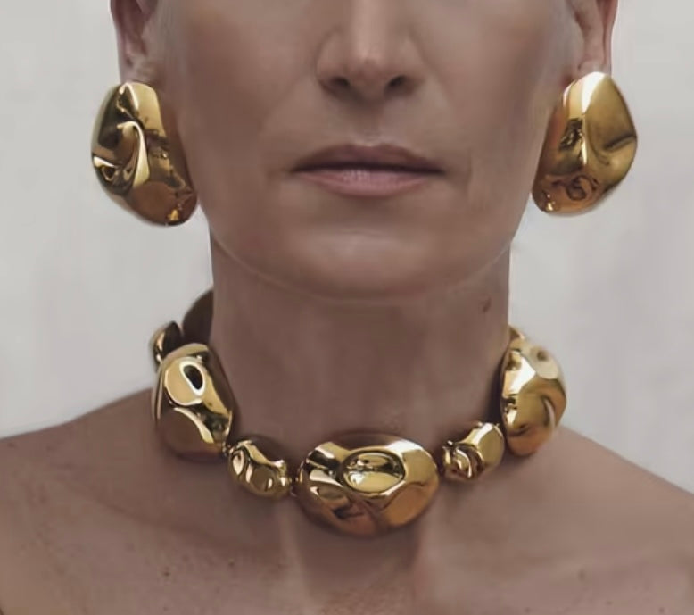 $12.990 Aretes Metálicos Orgánicos – Dorado & Plateado ✨