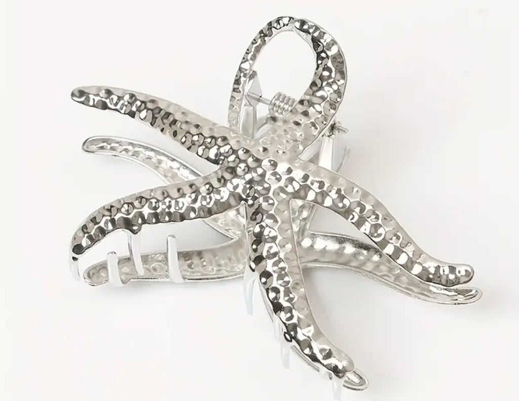 $9.990 Pinza de Pelo Estrella de Mar Dorada o Plateada 🌊 ⭐️ – Summer Collection