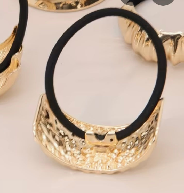 $10.990 Set ligas con accesorio metálico ✨