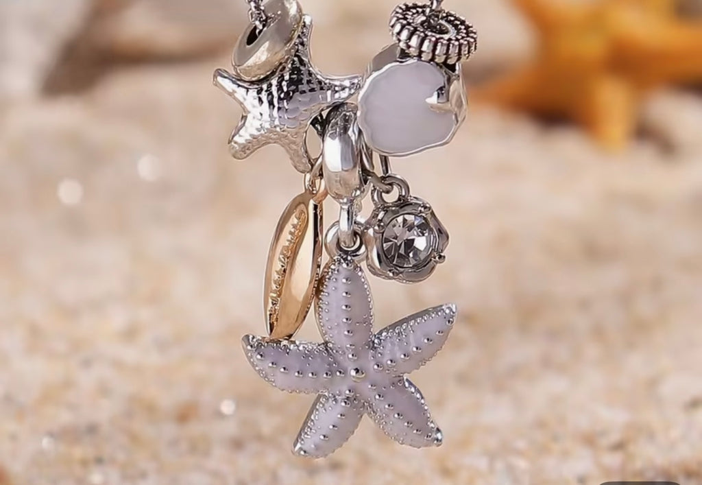 $10.990 💎 Collar “Olas del Alba”