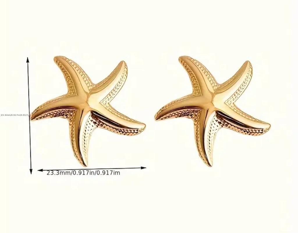 $12.990.                              Aros Estrella de Mar Dorados – Colección Brisa Marina Áurea