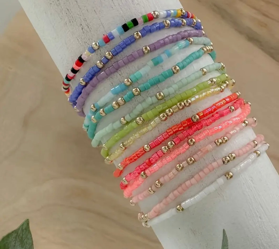 $9.990 🪶 Pack Pulseras Boho Doradas – Áurea Tienda