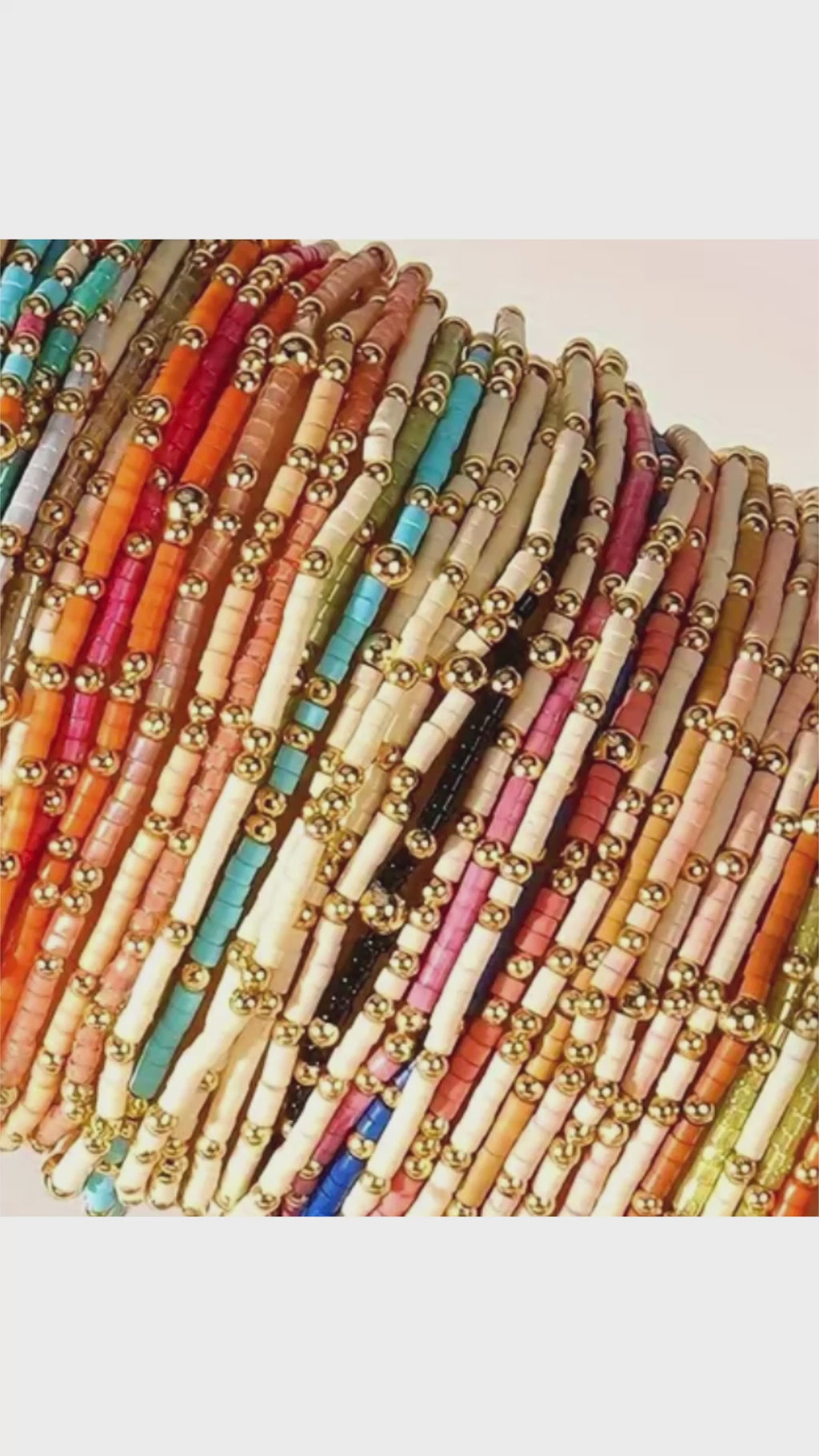 $9.990 🪶 Pack Pulseras Boho Doradas – Áurea Tienda