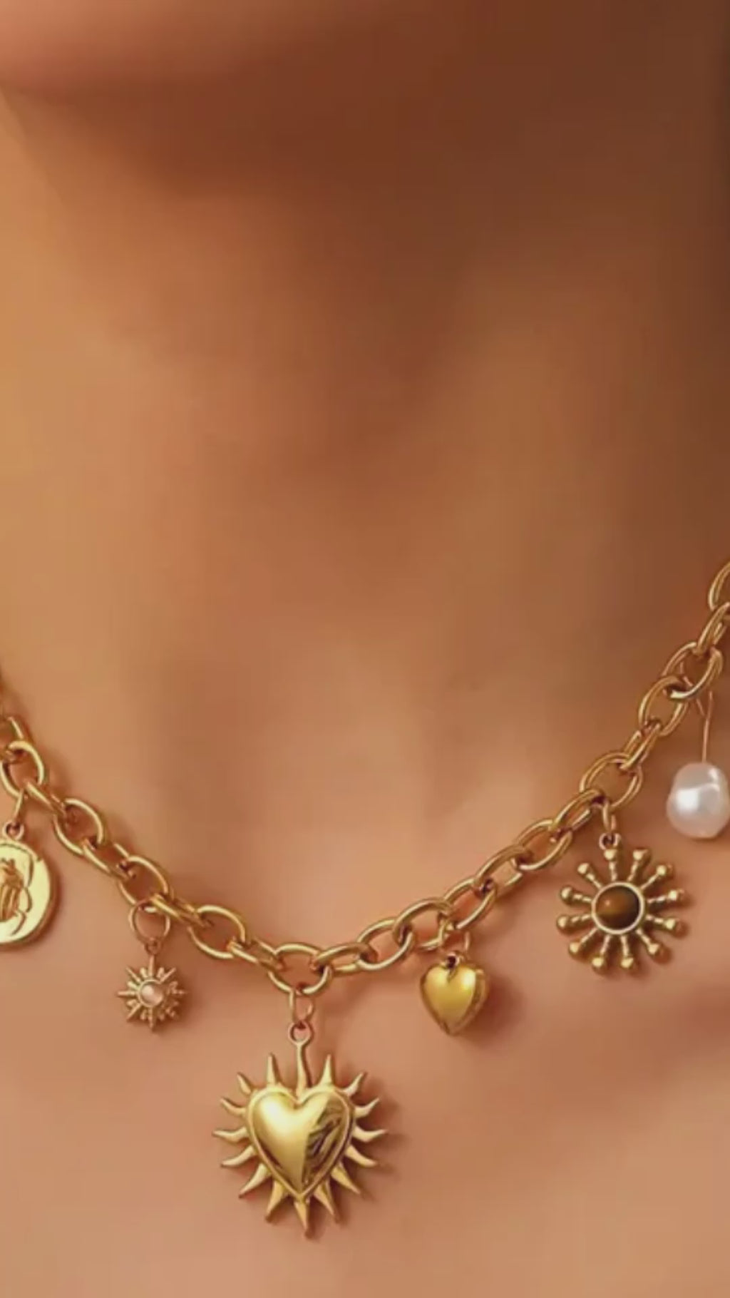 $12.990 💛 Collar Dorado Sol & Corazón – Áurea Tienda